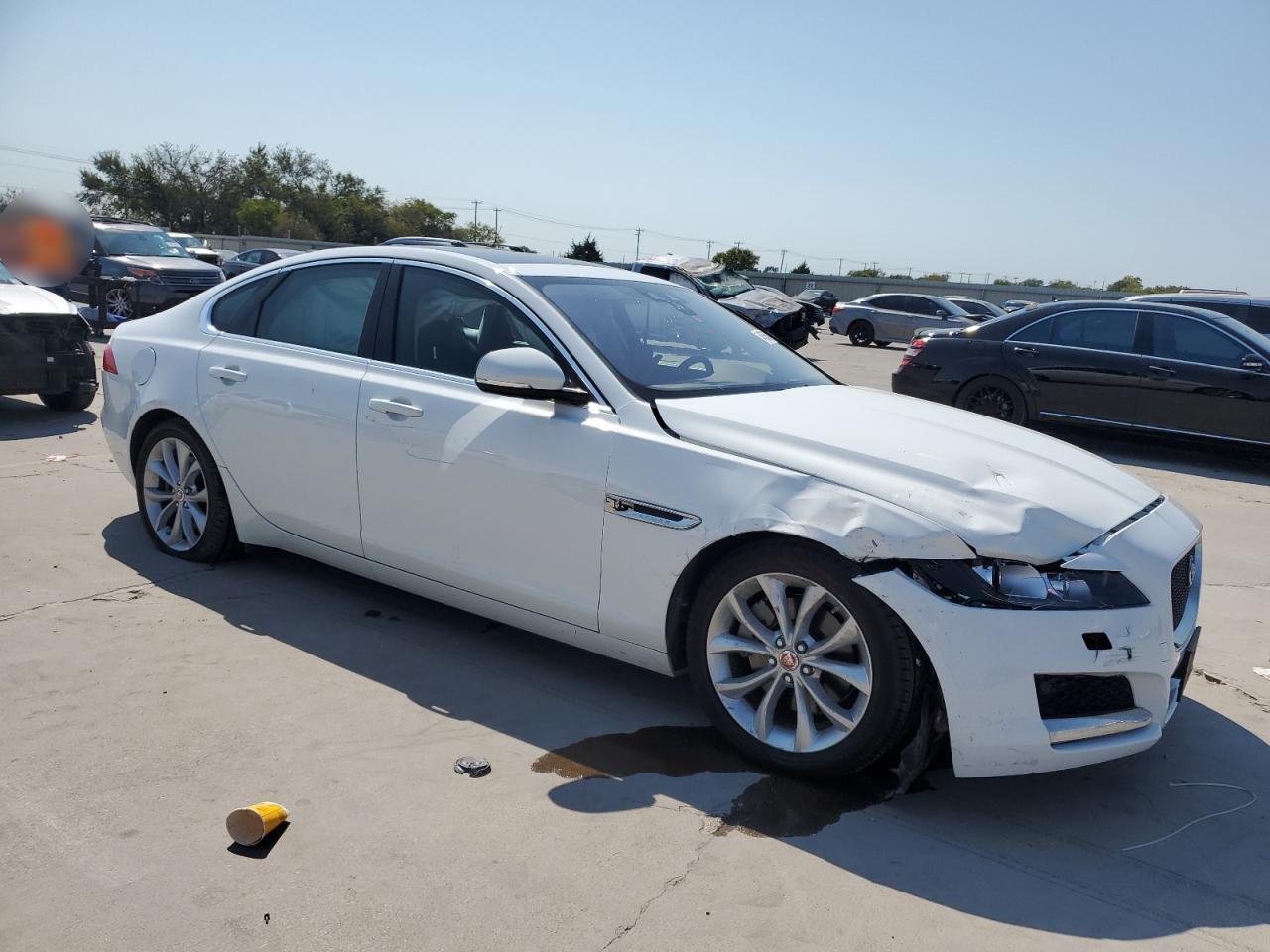 2019 Jaguar XF - Image 4