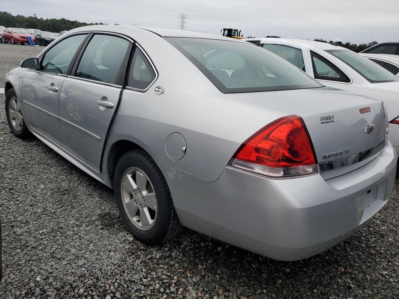 2009 Chevrolet Impala - Image 2