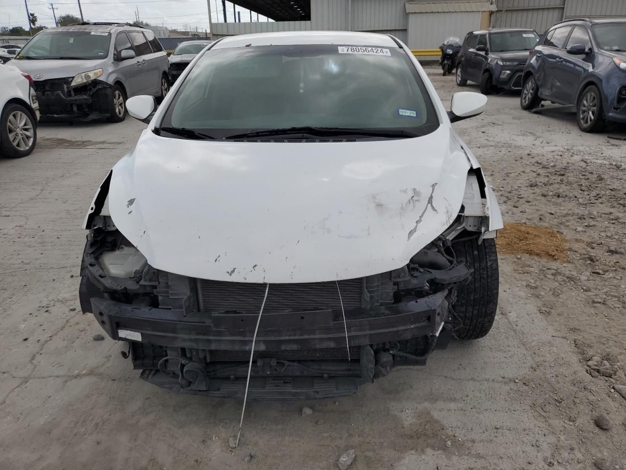 2016 Hyundai Elantra - Image 5