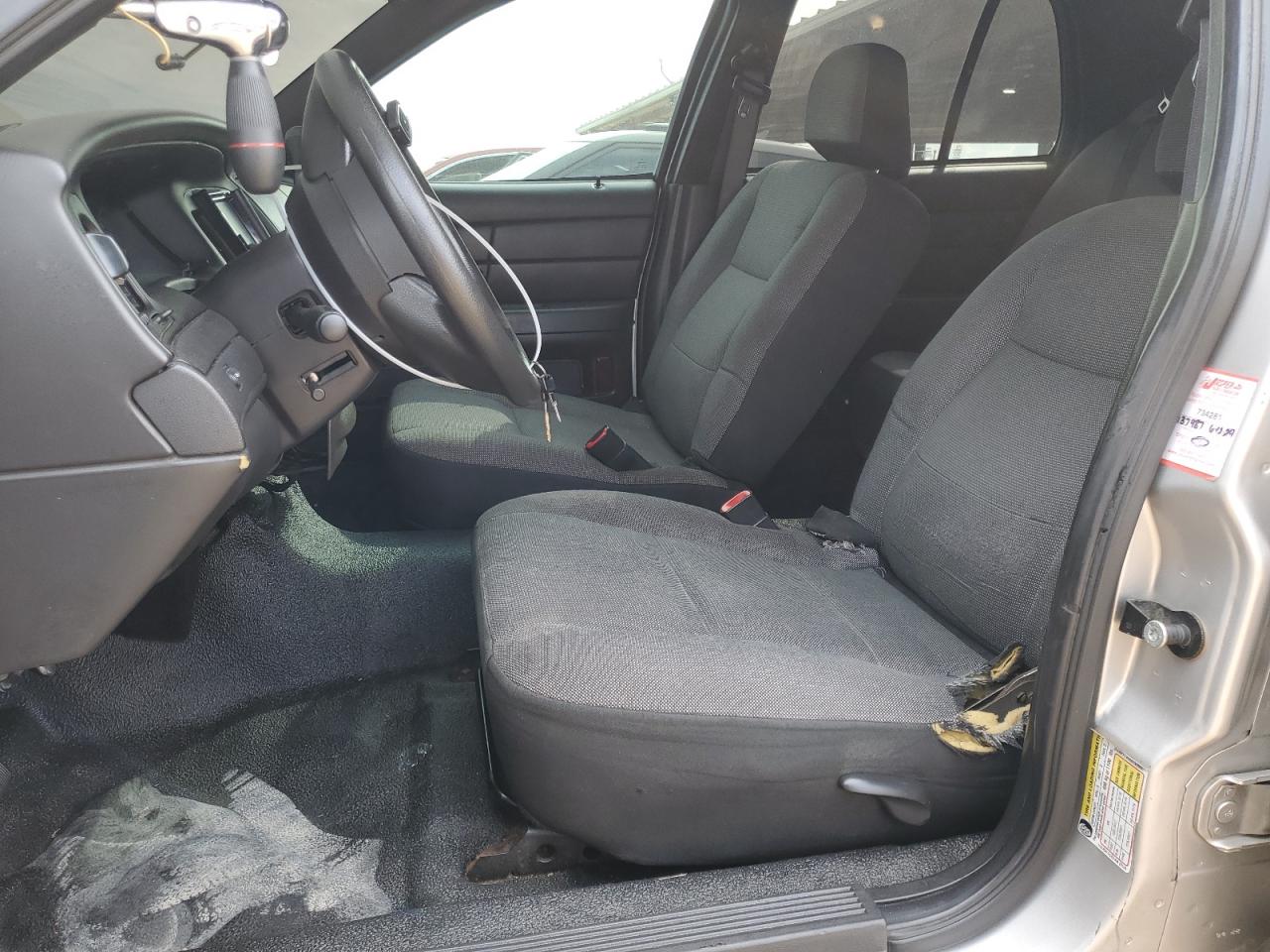 2009 Ford Crown Victoria - Image 7