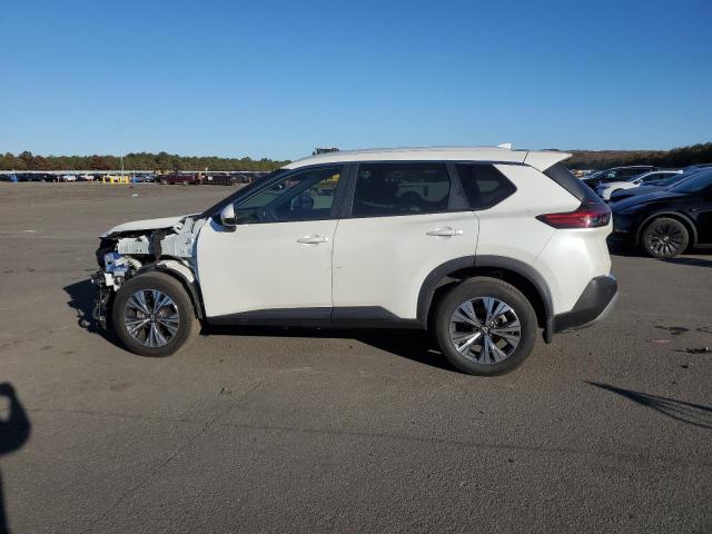  NISSAN ROGUE 2022 Белый