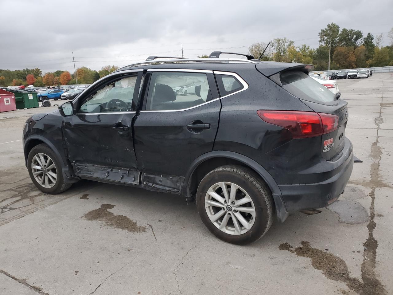 JN1BJ1CP2KW227908 2019 NISSAN ROGUE - Image 2