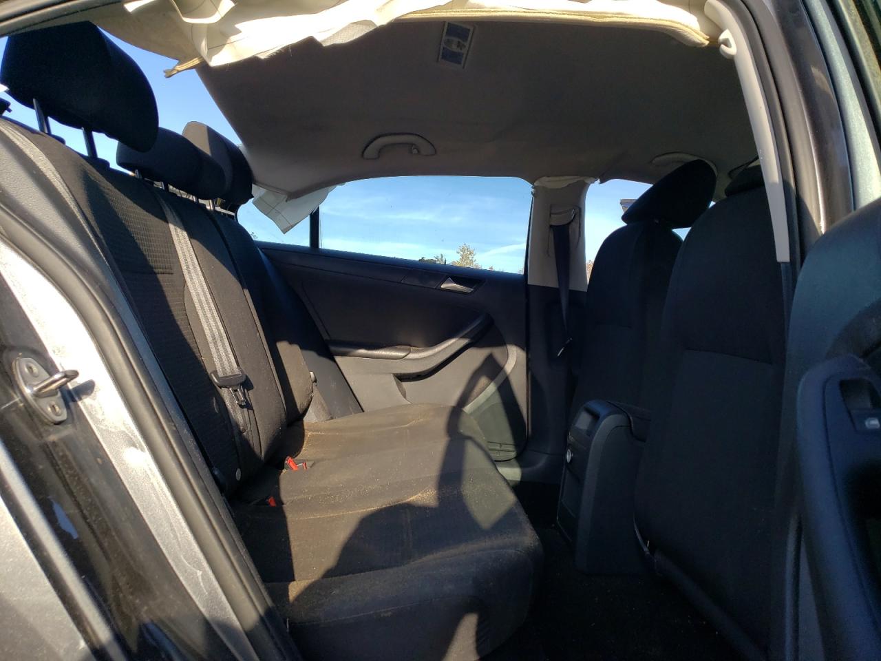 2015 Volkswagen Jetta Base VIN: 3VW2K7AJ3FM348137 Lot: 78356364