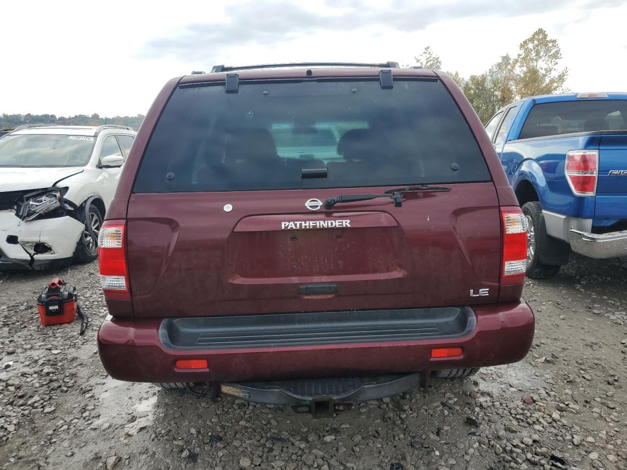 2004 Nissan Pathfinder Le VIN: JN8DR09Y04W907998 Lot: 76934194