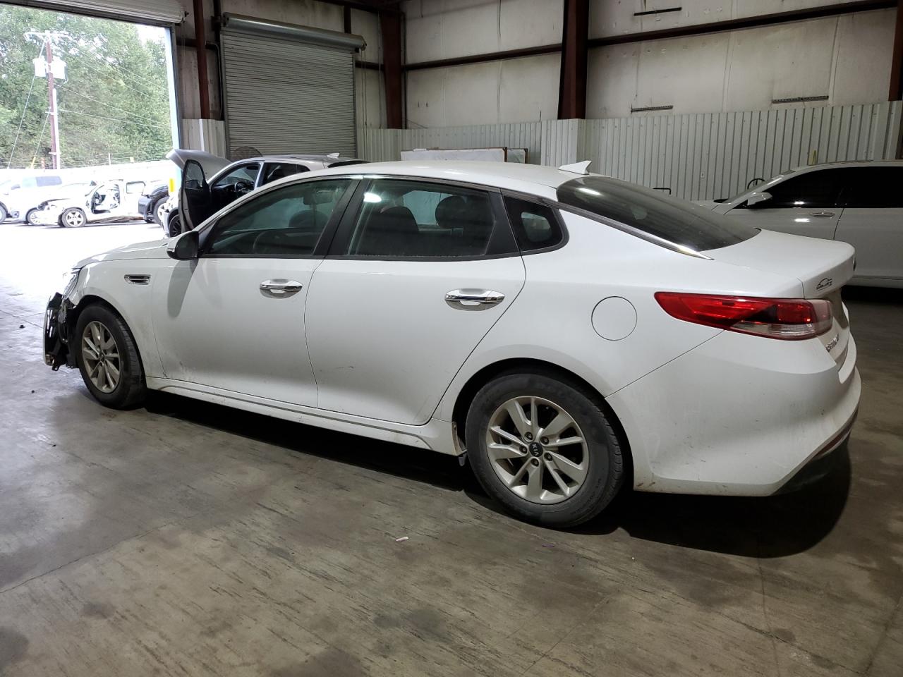 2018 Kia Optima - Image 2