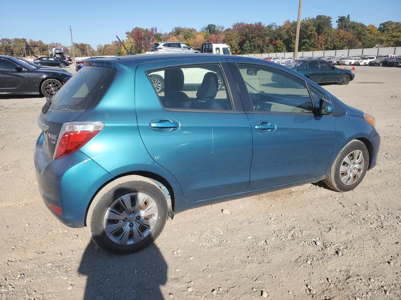 VIN JTDKTUD38DD550458 2013 TOYOTA YARIS no.3