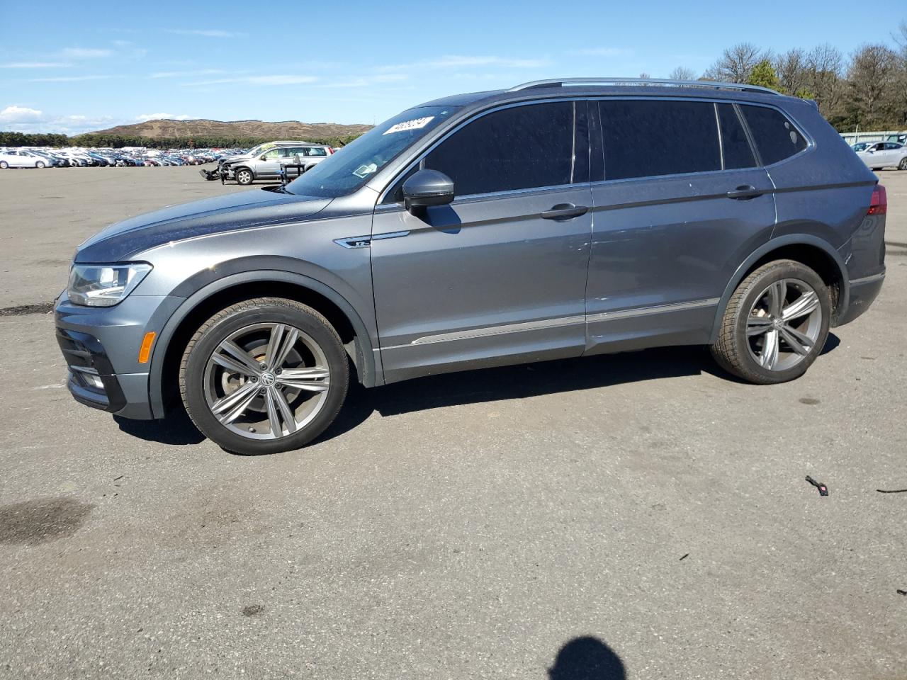 2019 Volkswagen Tiguan - Image 1