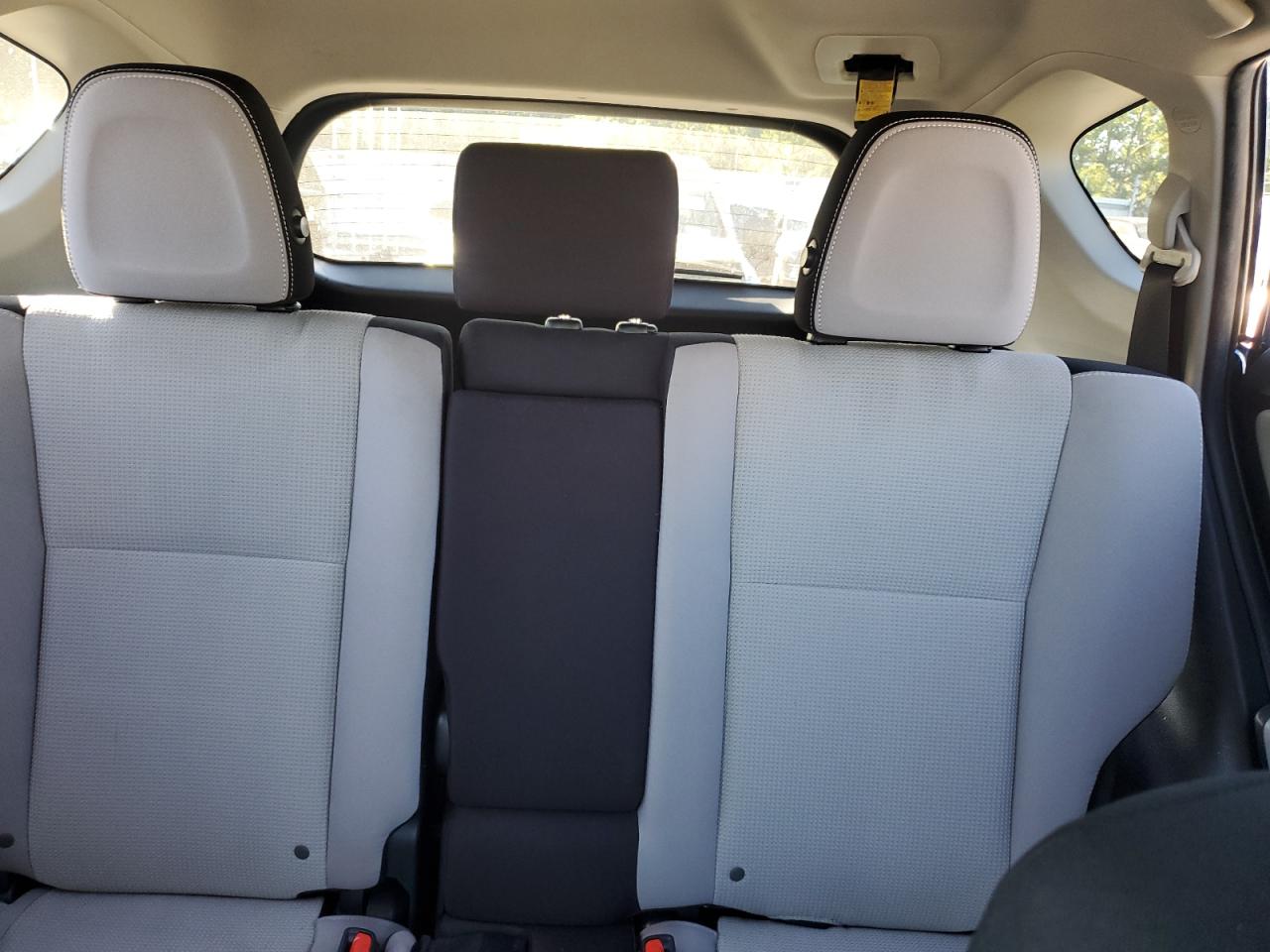 2017 Toyota Rav4 Xle VIN: JTMWFREV8HJ120815 Lot: 75719614