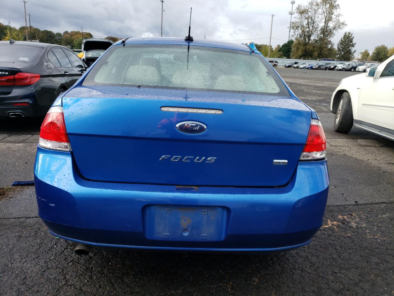 2010 Ford Focus - Image 6