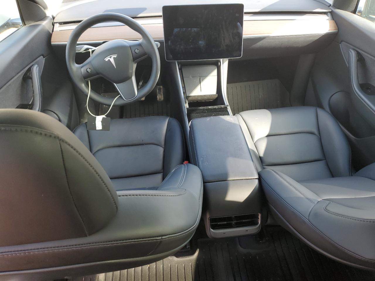 5YJYGDEE9MF077726 2021 Tesla Model Y