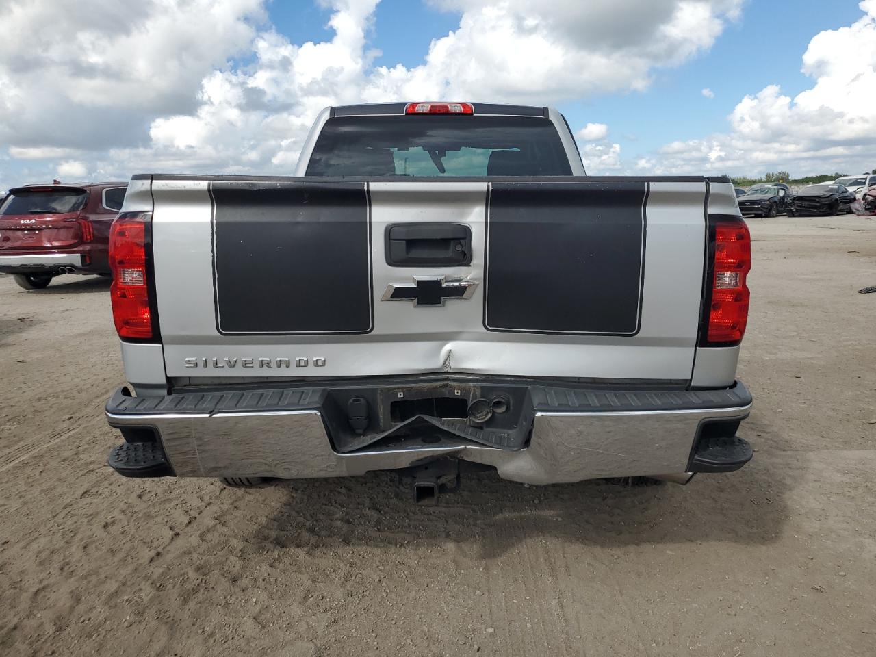 2015 Chevrolet Silverado - Image 6