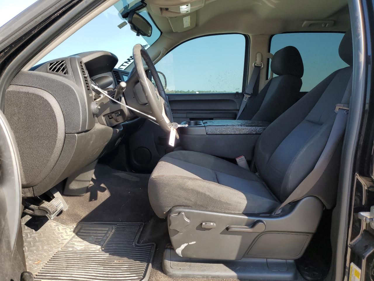 2010 Chevrolet Silverado - Image 7