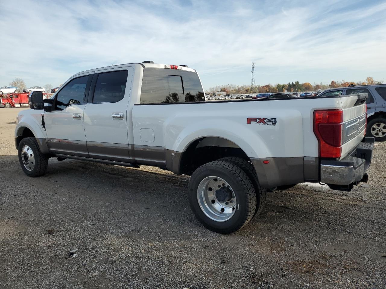 2020 Ford F450 - Image 2