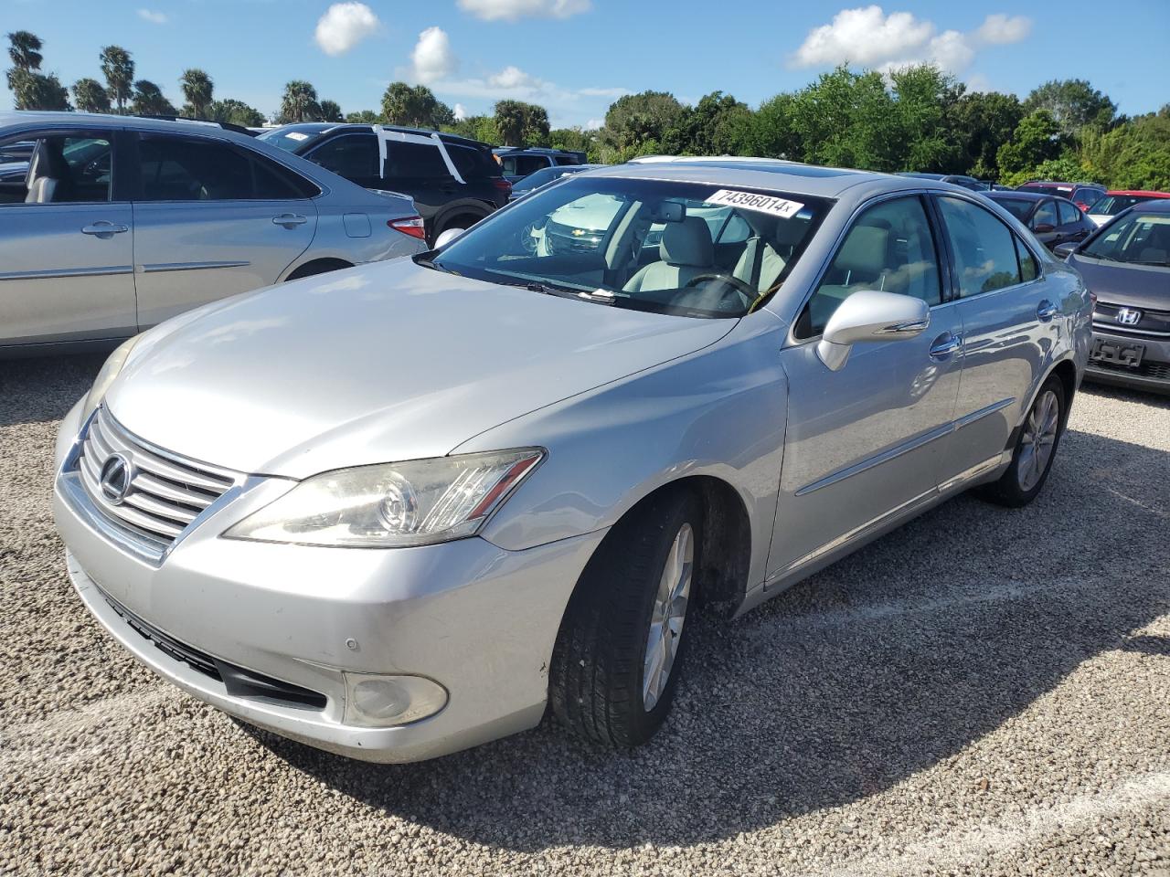 2011 Lexus ES - Image 1