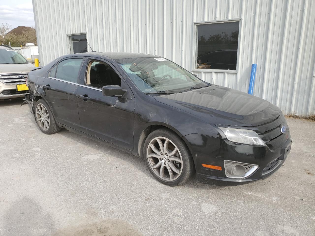 2010 Ford Fusion - Image 4