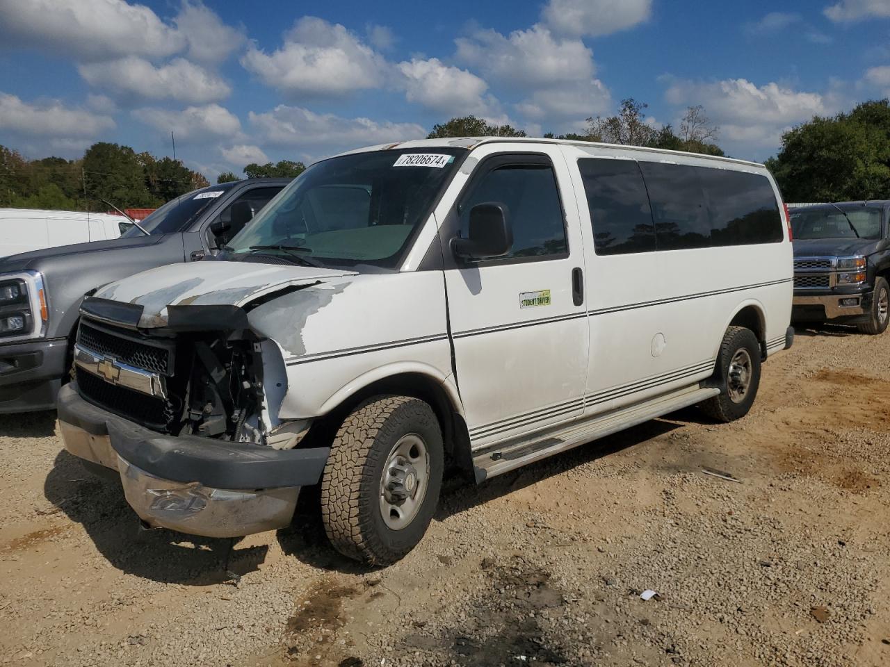 2012 Chevrolet Express - Image 1