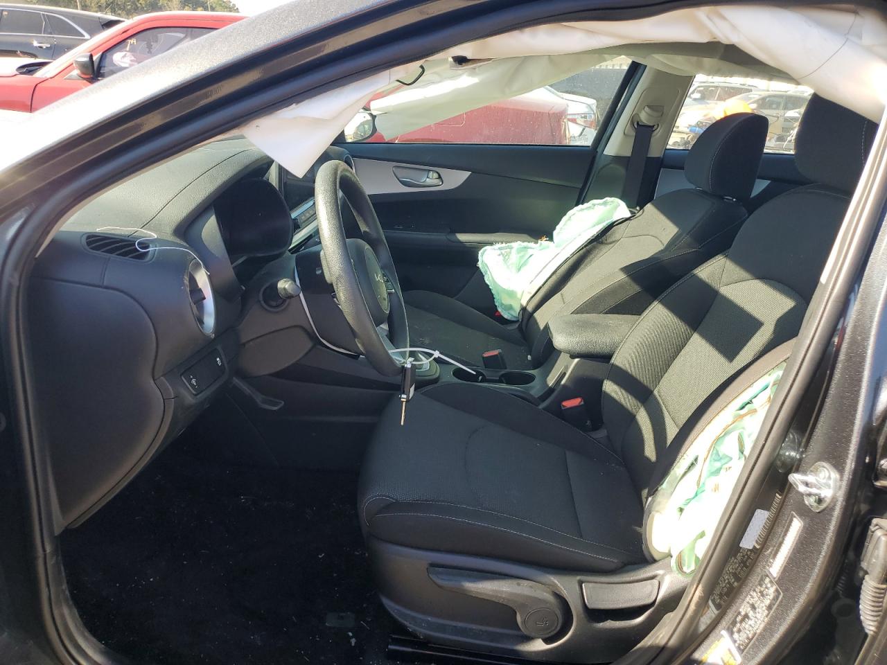 2024 Kia Forte - Image 7