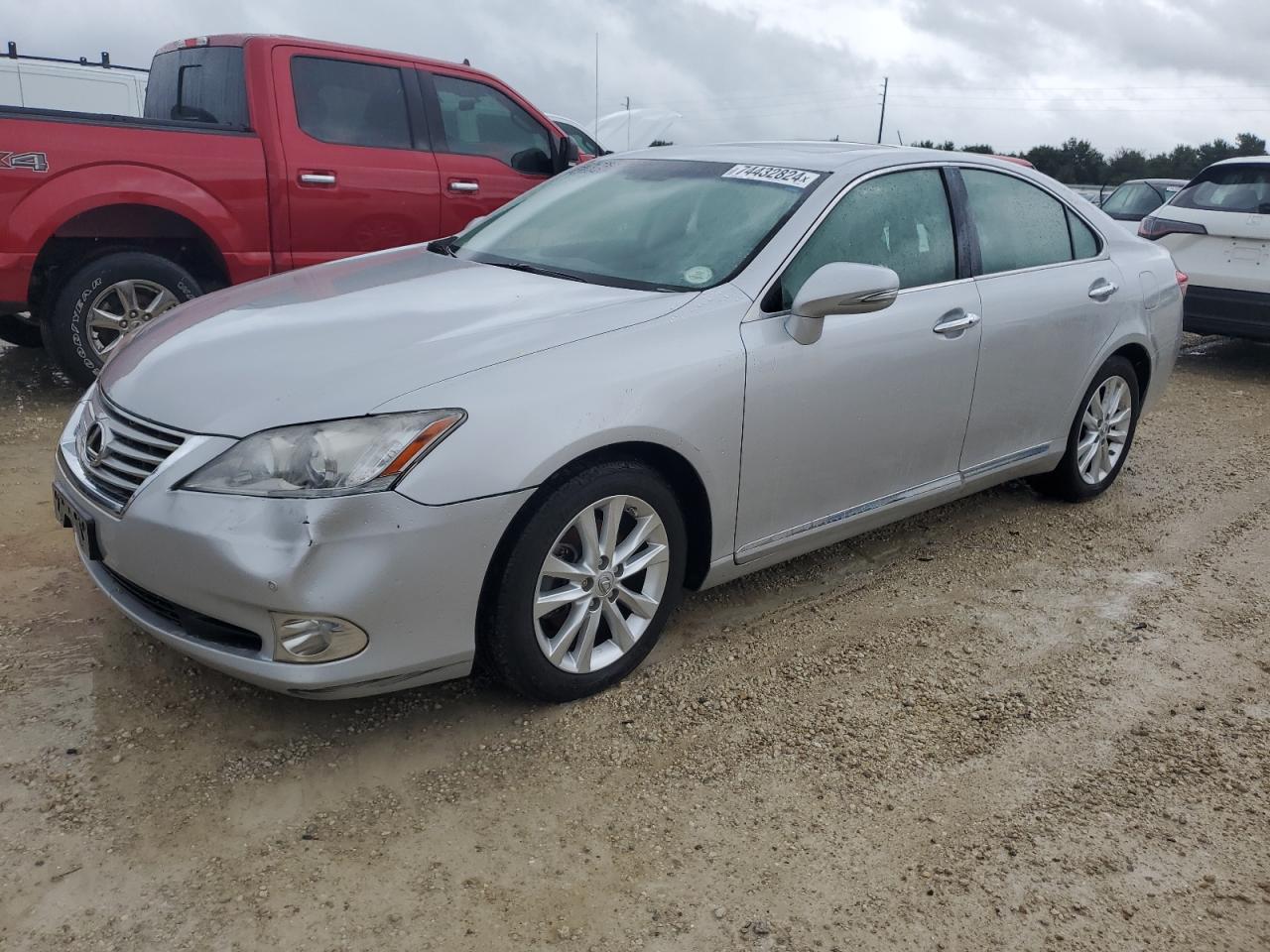 2010 Lexus ES - Image 1