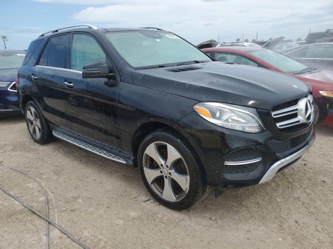 2016 Mercedes-Benz GLE - Image 4