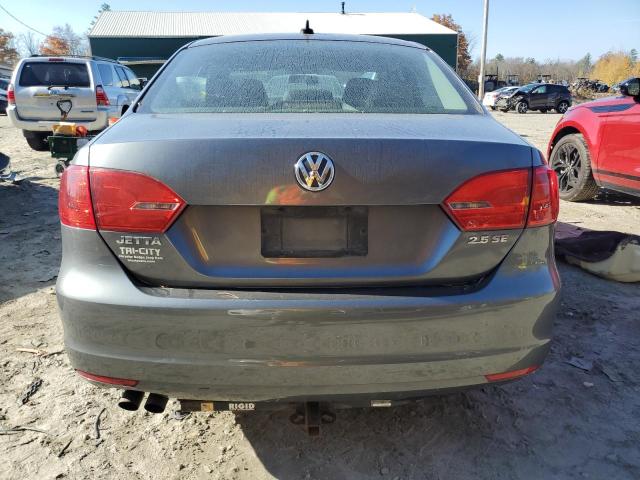 Sedans VOLKSWAGEN JETTA 2012 Szary