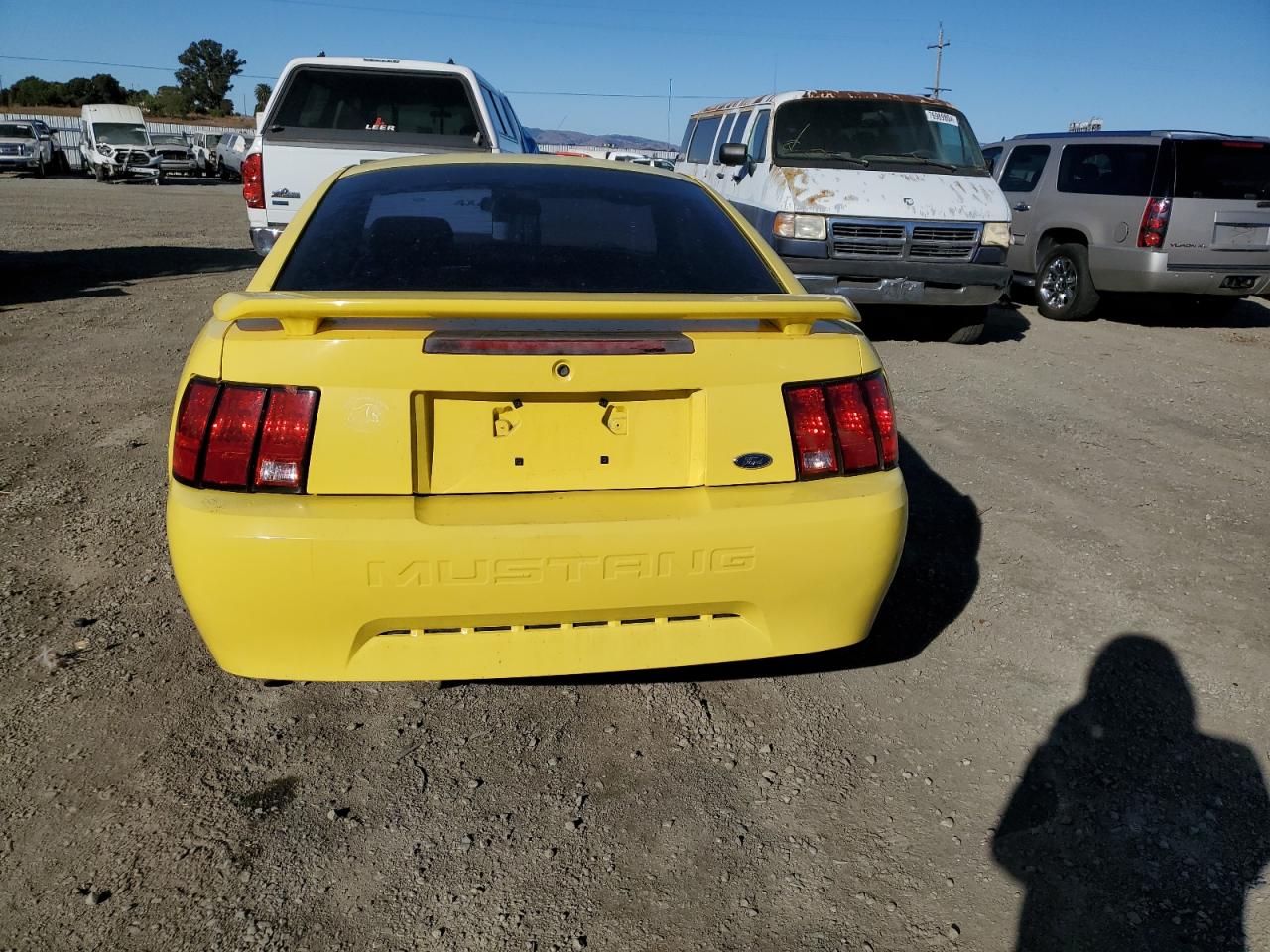 2002 Ford Mustang VIN: 1FAFP404X2F235639 Lot: 76517754