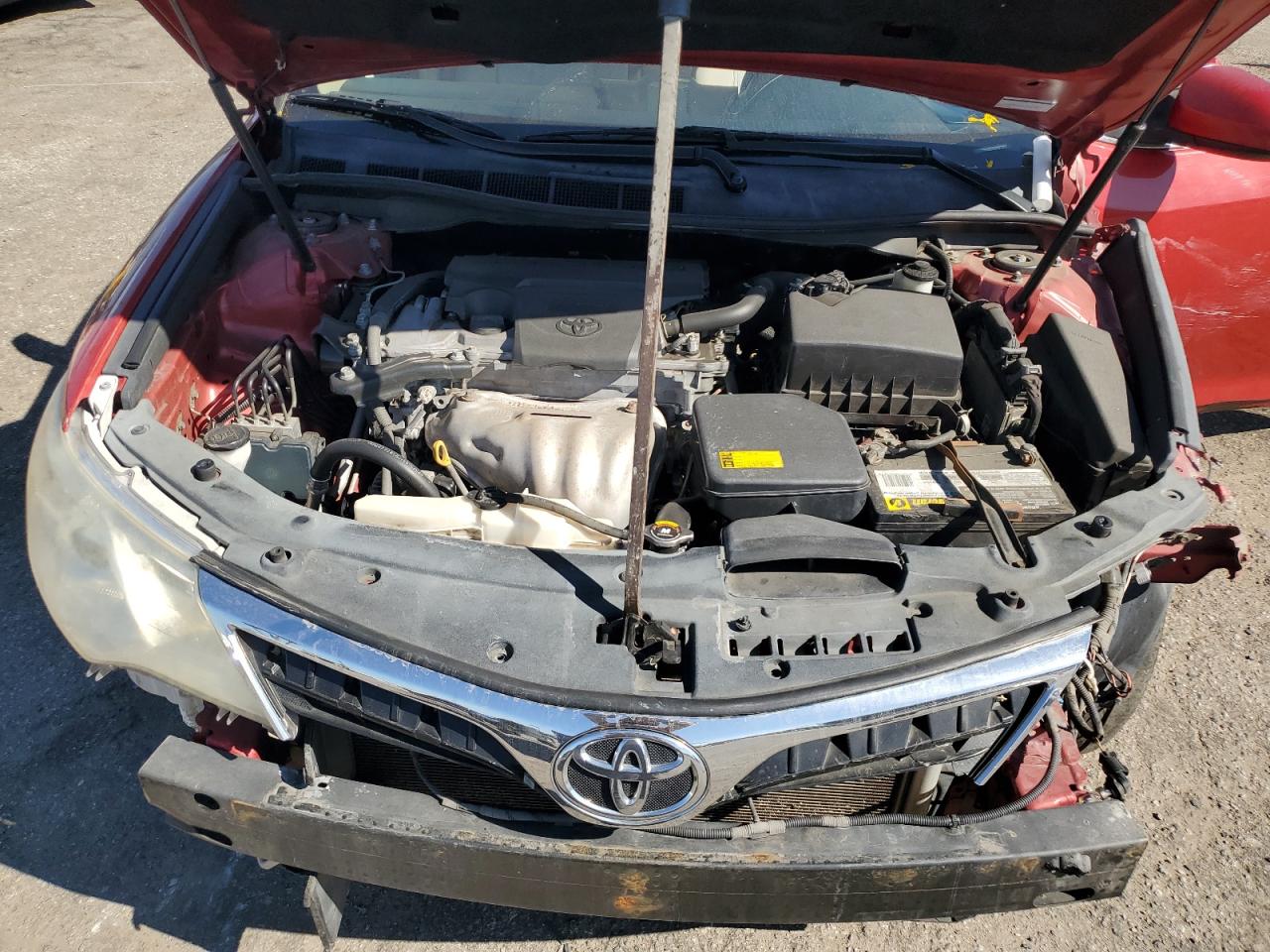 2012 Toyota Camry - Image 11