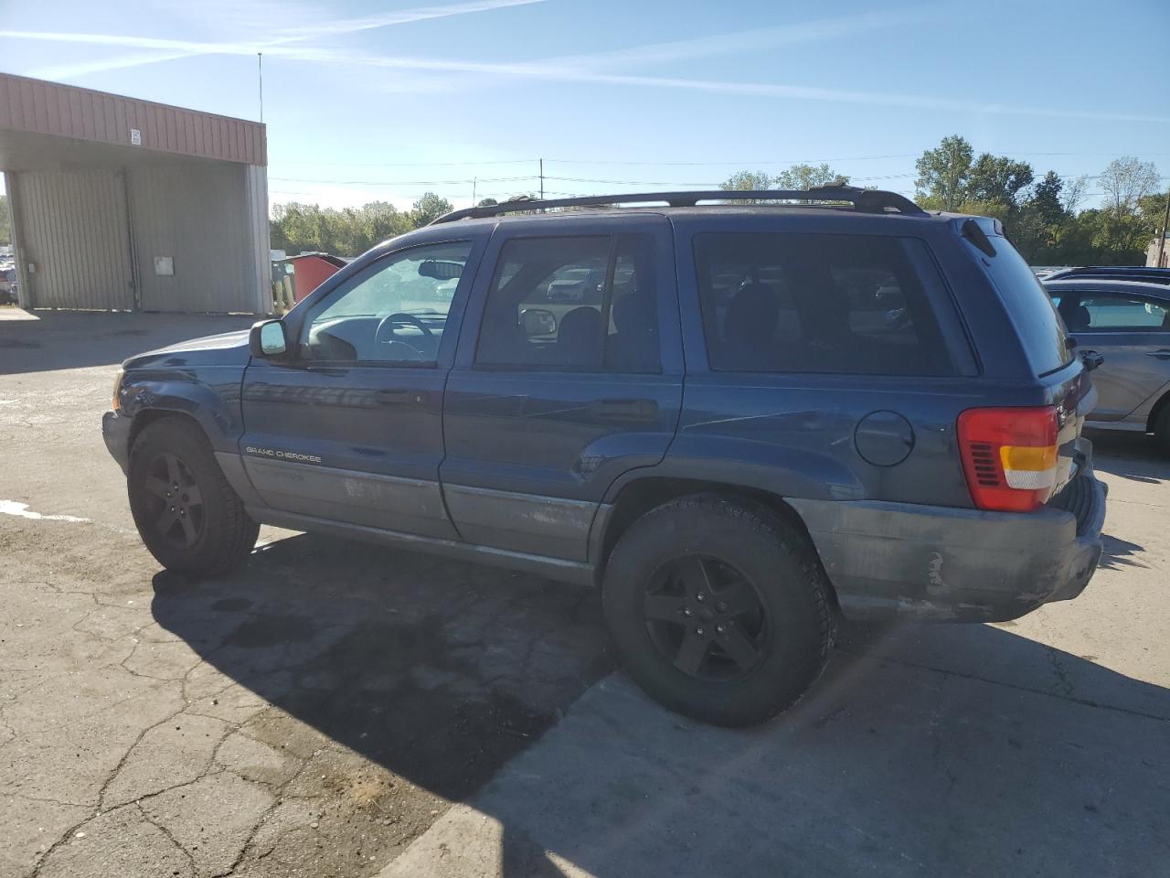 2000 Jeep Grand Cherokee - Image 2