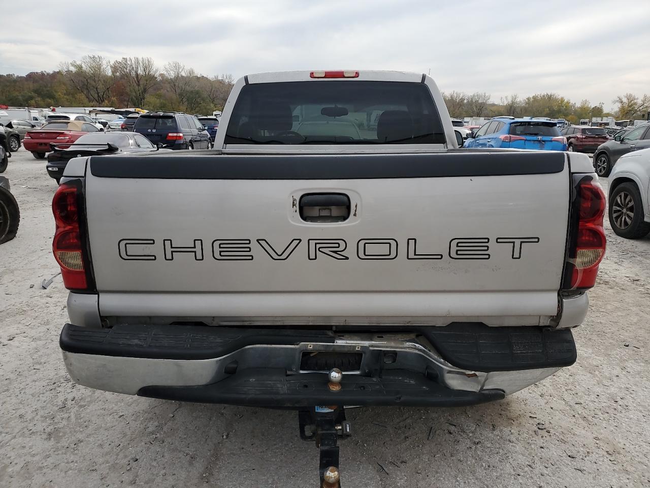 2005 Chevrolet Silverado - Image 6