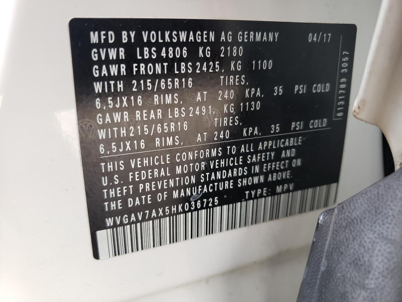 WVGAV7AX5HK036725 2017 Volkswagen Tiguan S