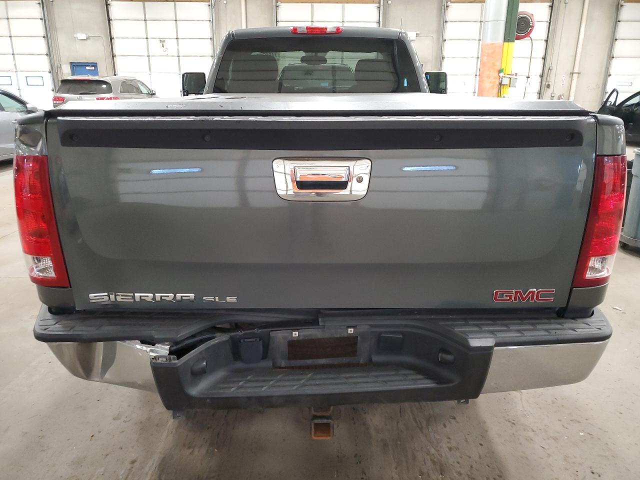 1GTN2VE00BZ231839 2011 GMC Sierra K1500 Sle