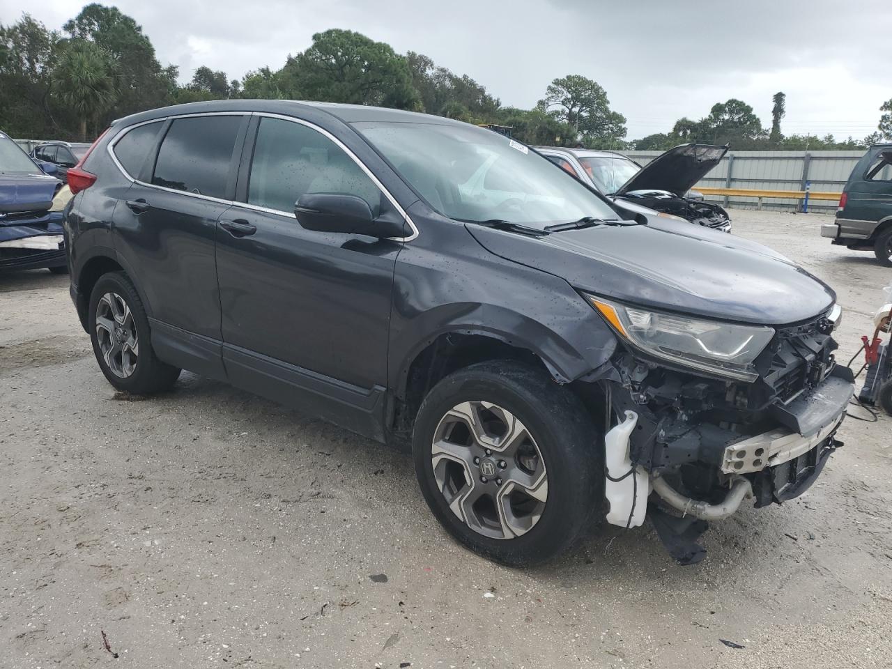 2017 Honda CR-V - Image 4