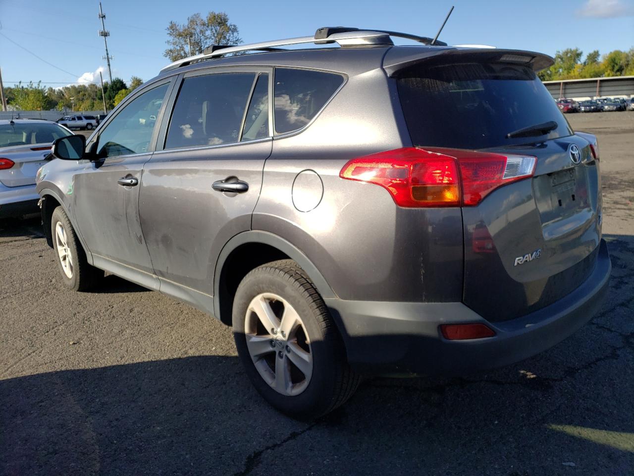 VIN JTMRFREV0D5025553 2013 TOYOTA RAV4 no.2