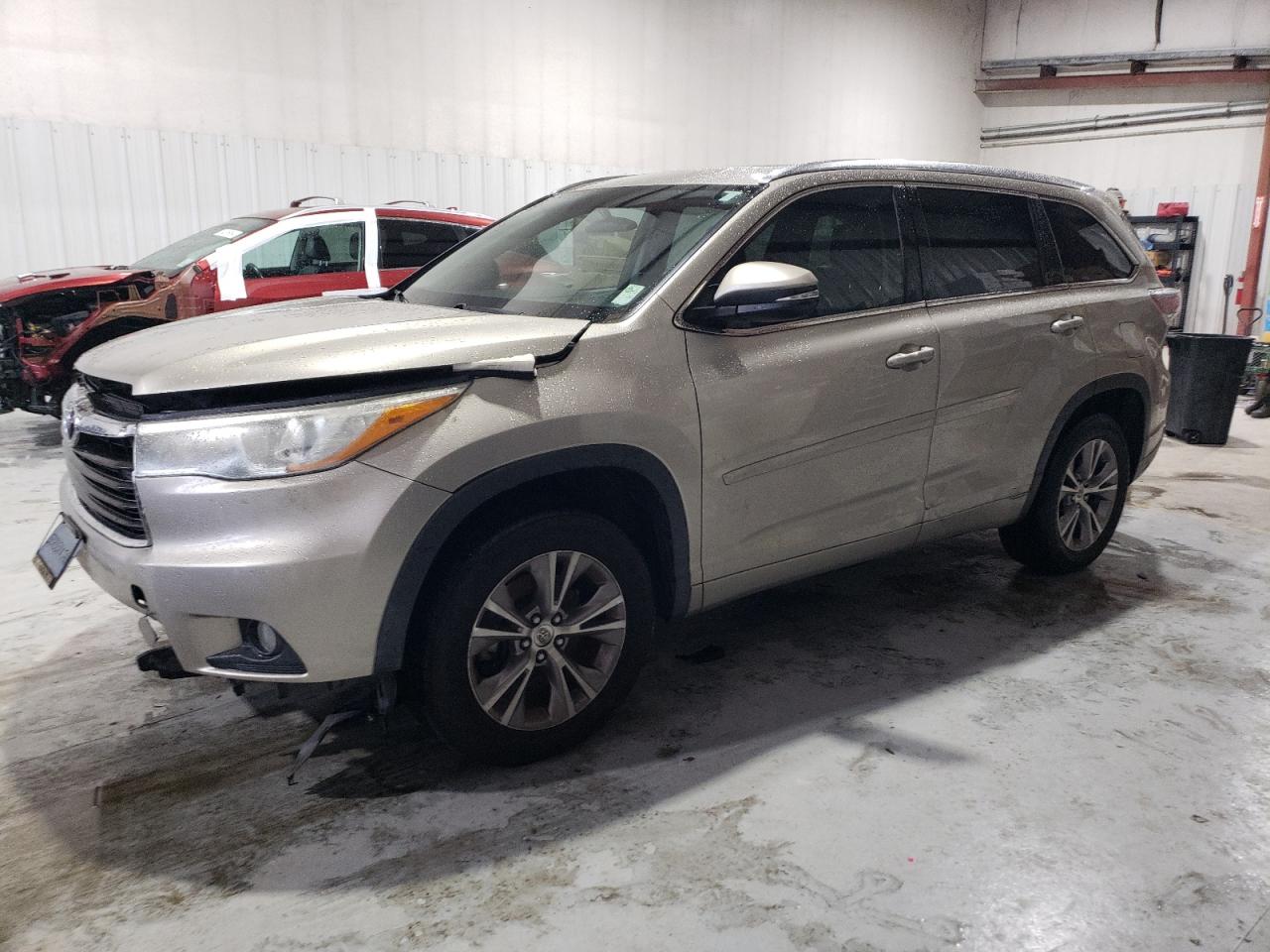 5TDKKRFH5FS118040 2015 TOYOTA HIGHLANDER - Image 1