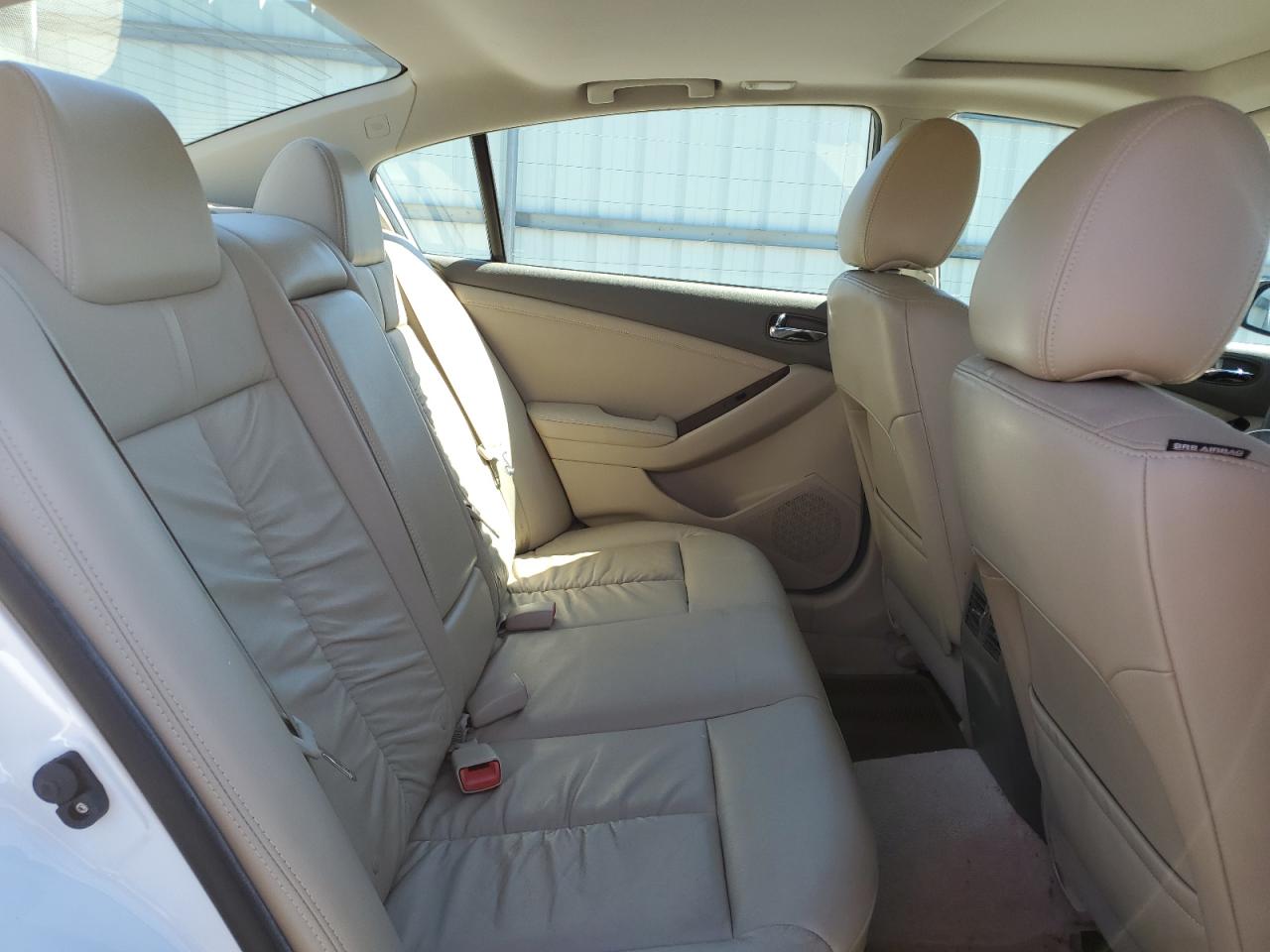 2012 Nissan Altima - Image 10
