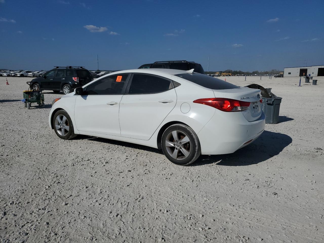 2013 Hyundai Elantra - Image 2