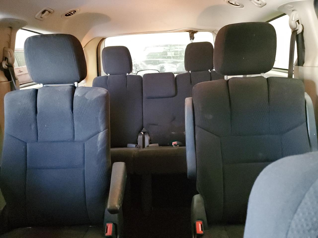 2012 Dodge Caravan - Image 10