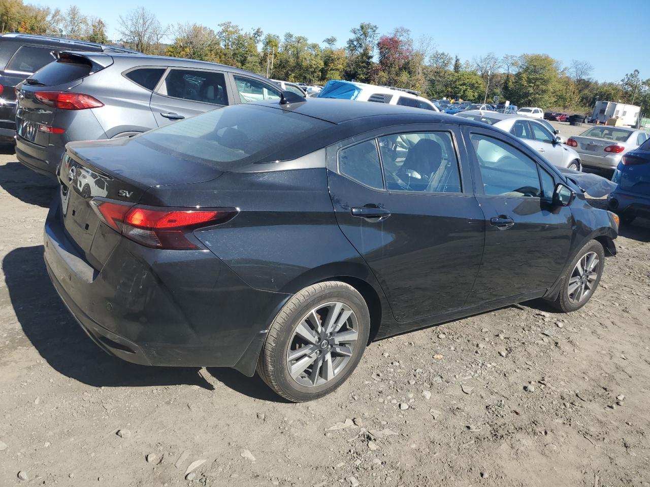 2020 Nissan Versa - Image 3