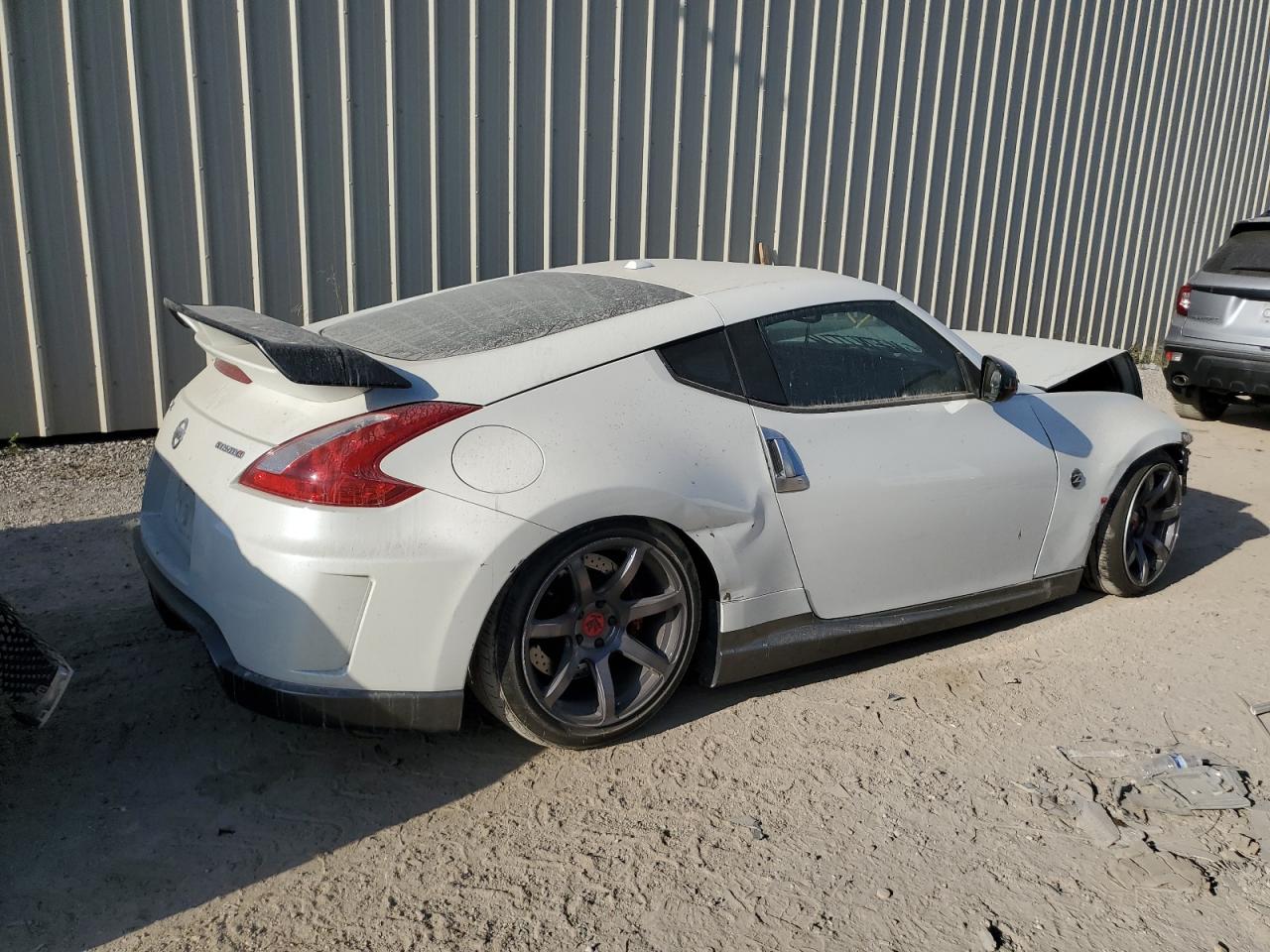 2014 Nissan 370Z - Image 3