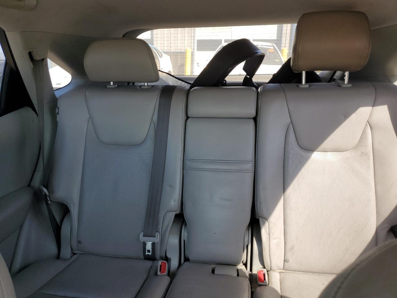 2011 Lexus RX - Image 10