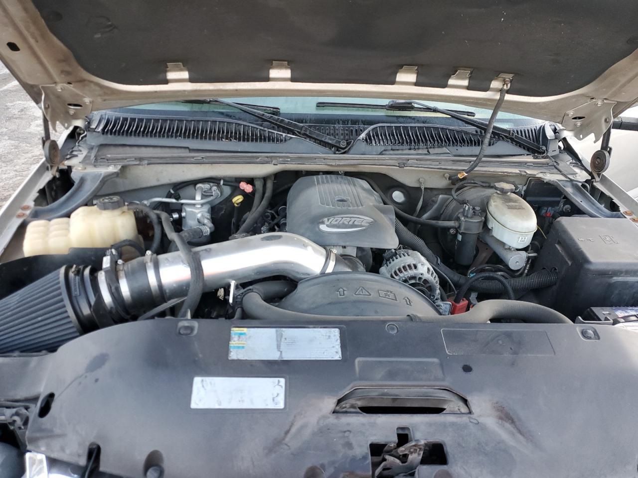 2004 GMC Sierra - Image 11