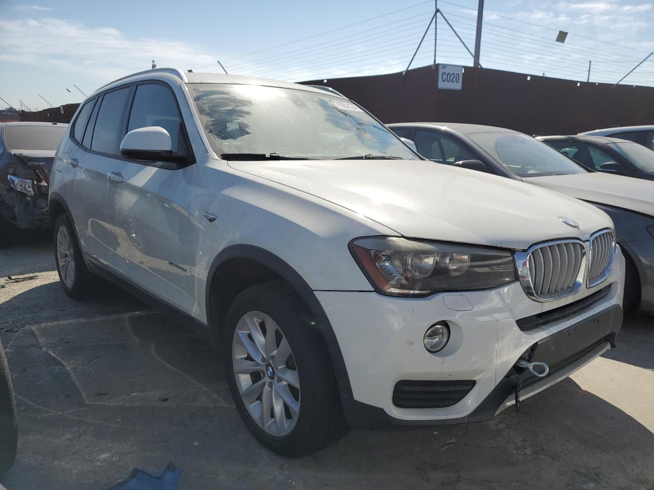 VIN 5UXWY3C50F0E95421 2015 BMW X3 no.4