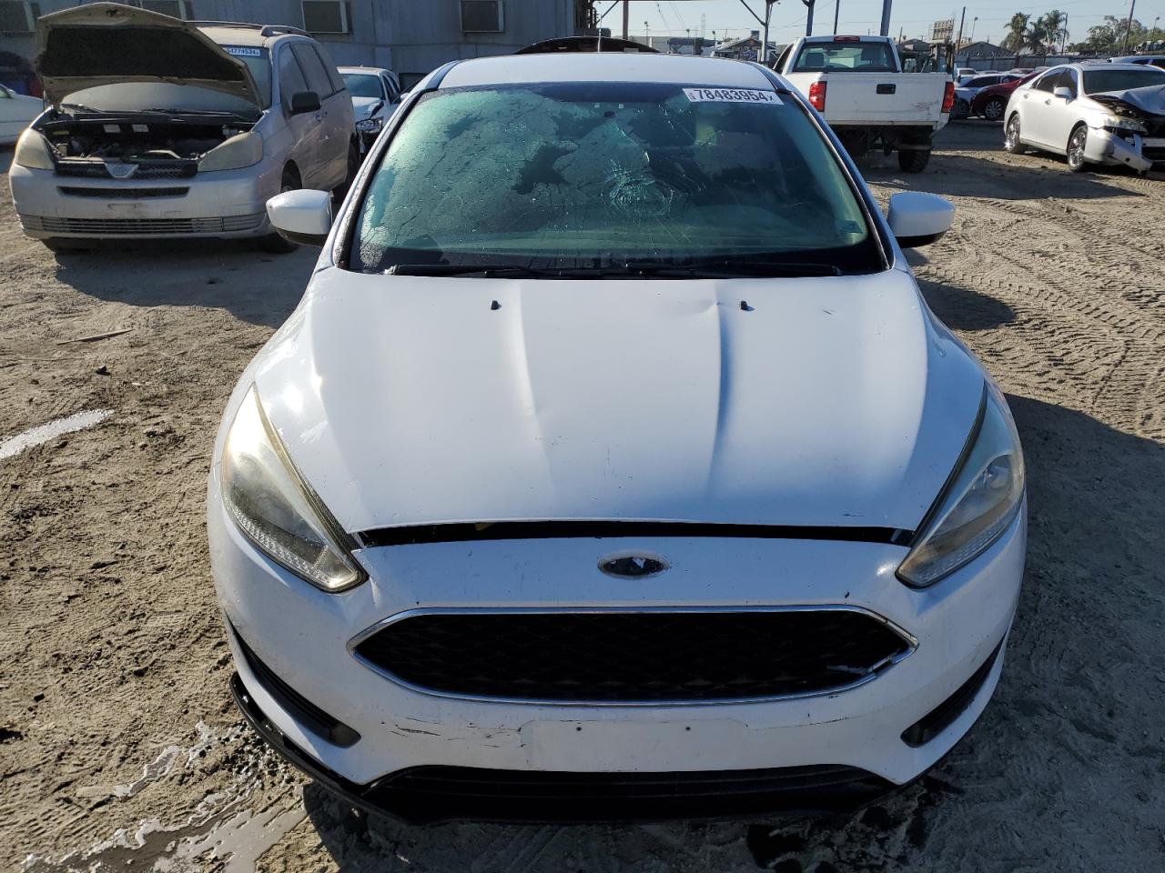 VIN 1FADP3K29JL287695 2018 FORD FOCUS no.5