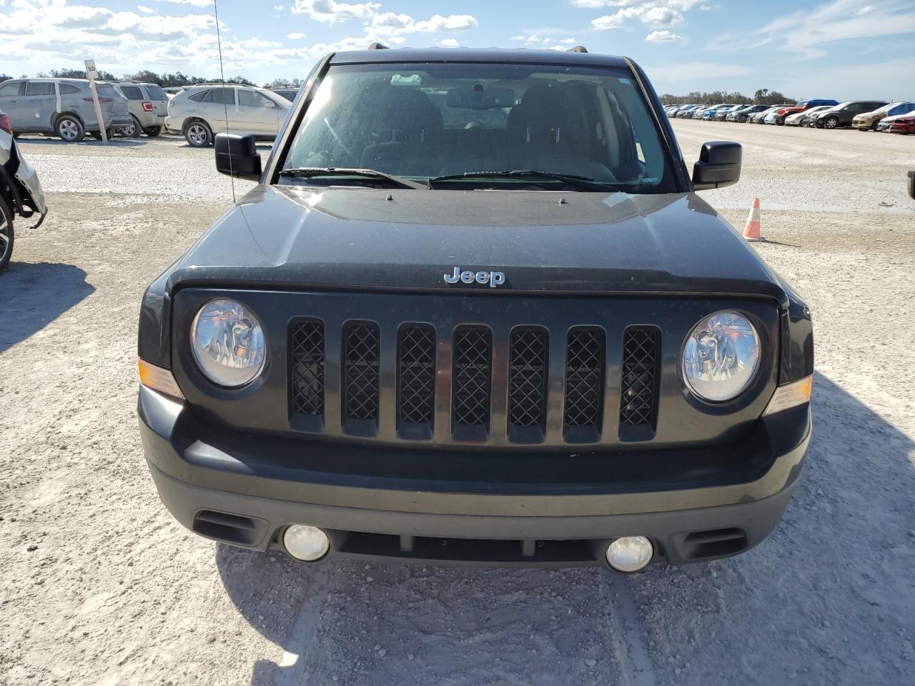 2016 Jeep Liberty (Patriot) - Image 5