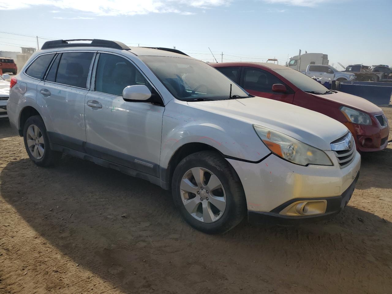 2010 Subaru Outback - Image 4