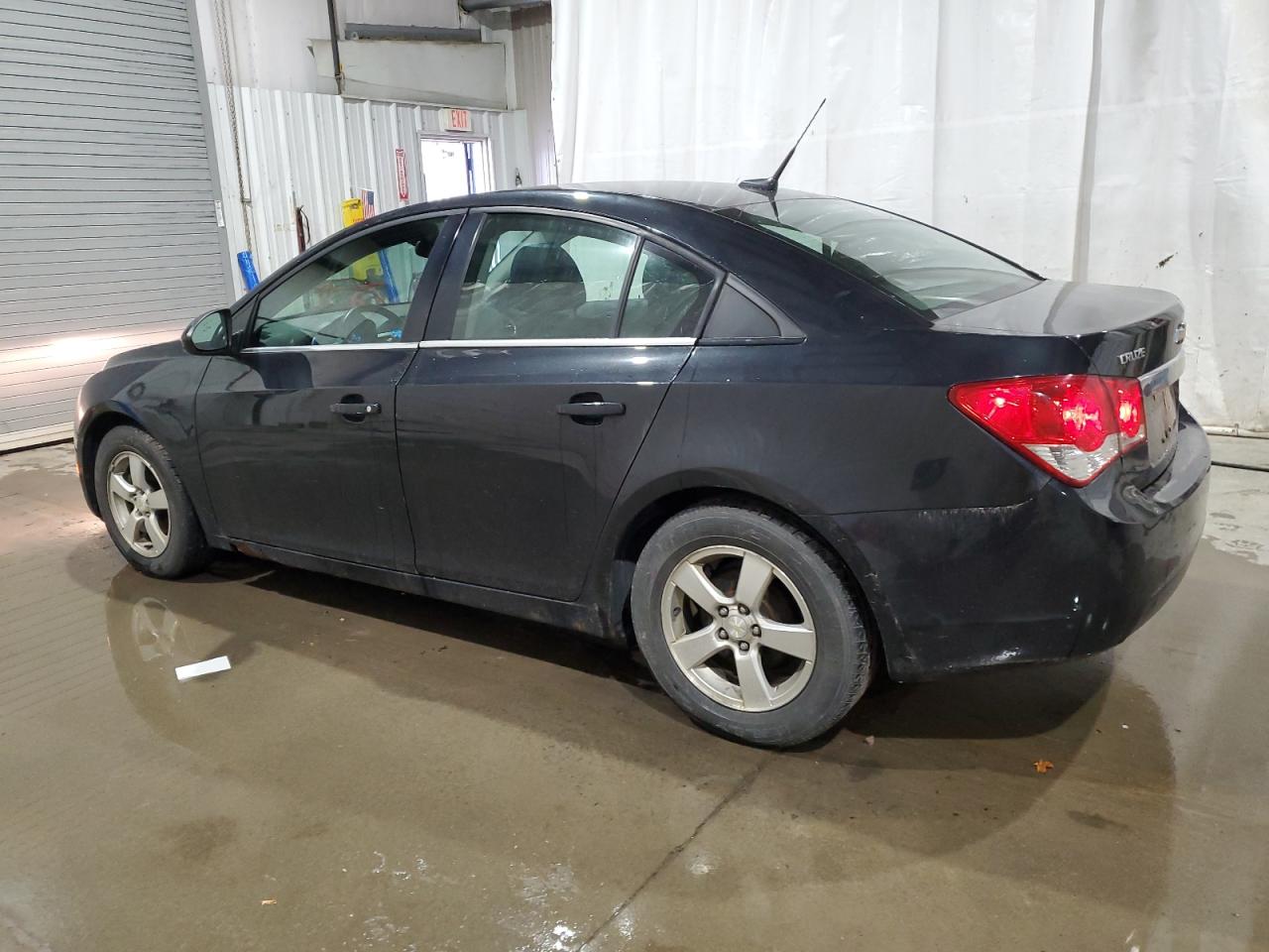 2014 Chevrolet Cruze - Image 2