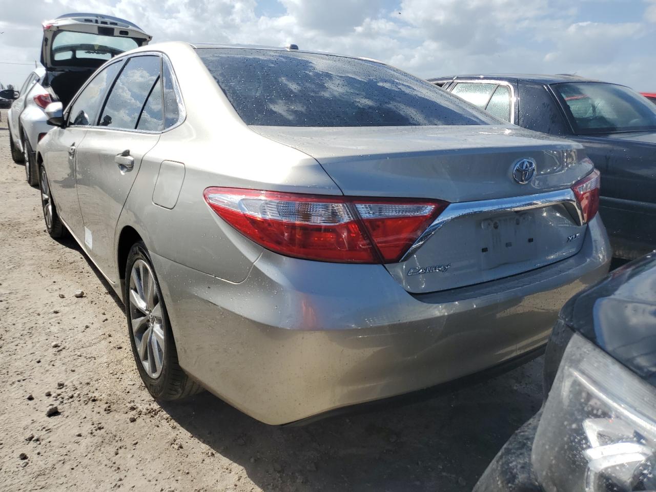 2016 Toyota Camry Le VIN: 4T4BF1FK1GR550866 Lot: 77244034