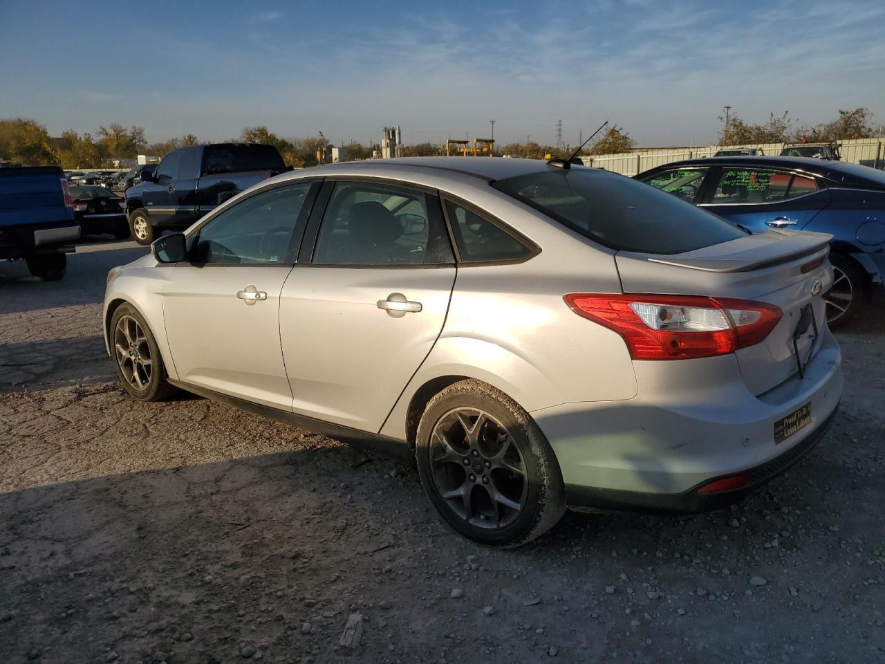 VIN 1FADP3F22DL314203 2013 FORD FOCUS no.2