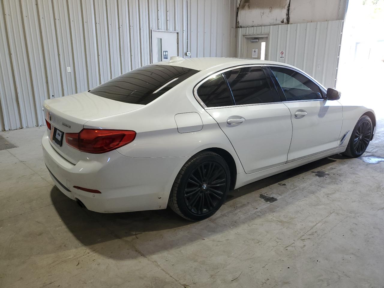 2019 BMW 530 Xi VIN: WBAJA7C5XKWW07957 Lot: 75288164