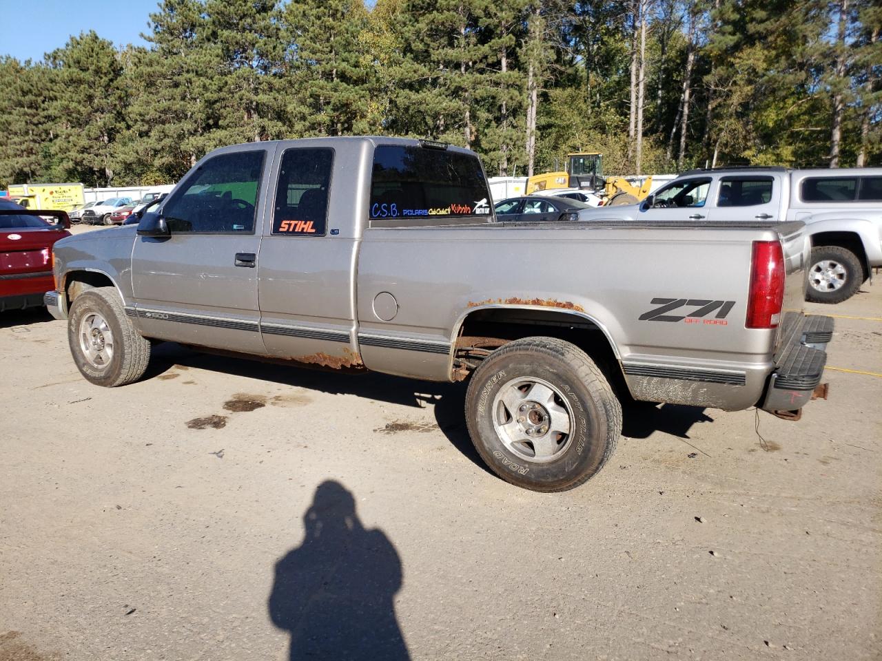 1999 Chevrolet GMT-400 - Image 2