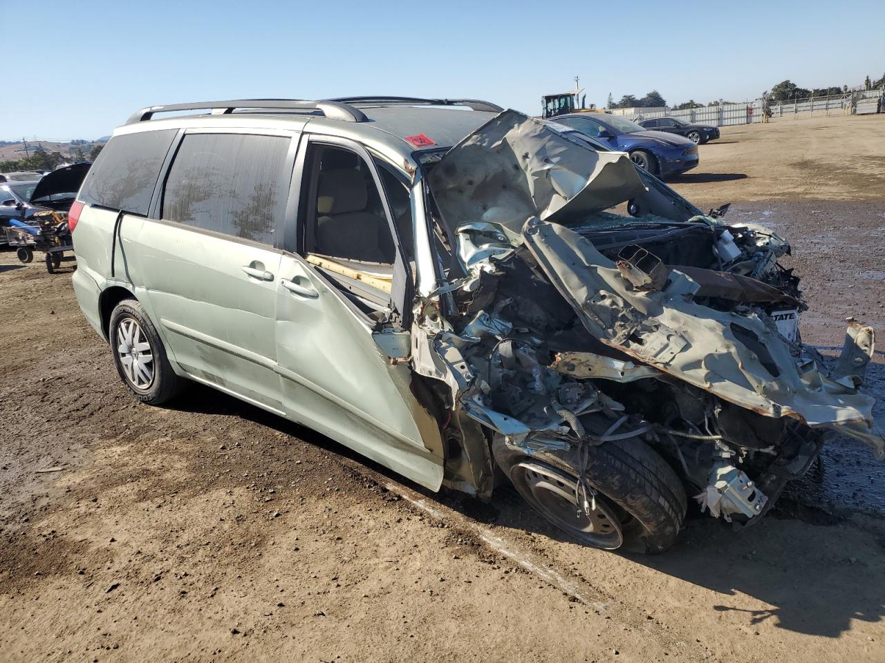 2010 Toyota Sienna - Image 4